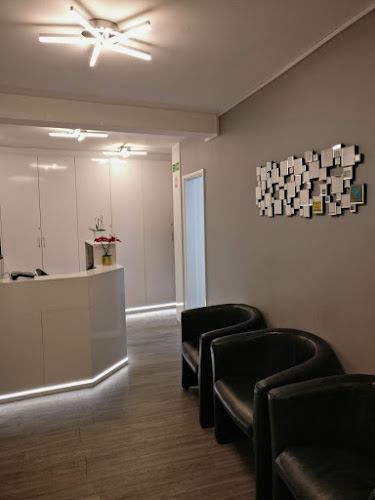 Augustus Road Dental Practice (ARDP) - Dentist