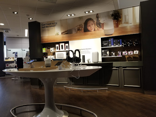 Cell Phone Store «Verizon», reviews and photos, 867 S 29th Ave #101, Bozeman, MT 59718, USA