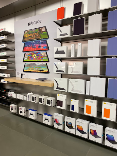 Computer Store «Apple Fair Oaks», reviews and photos, 11750 Fair Oaks Mall, Fairfax, VA 22033, USA