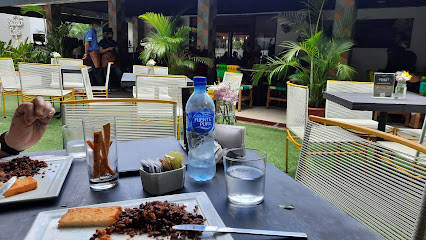 Barrio Café - Del club terraza 1c al lago, 1/2 c arriba, Nicaragua