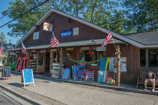 Variety Store «Totem Shop», reviews and photos, 6521 Western Ave, Glen Arbor, MI 49636, USA