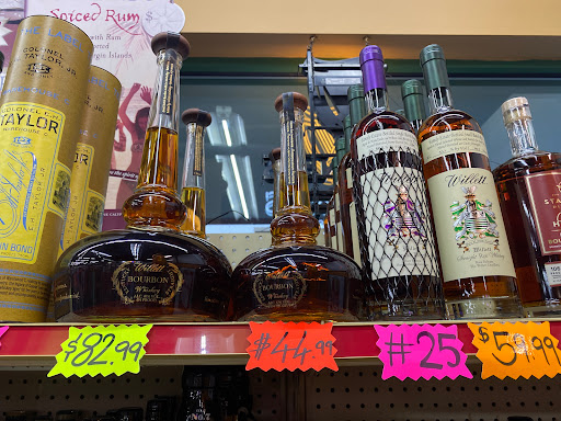 Liquor Store «Liquor World At Camelot», reviews and photos, 808 Lyndon Ln #101, Louisville, KY 40222, USA