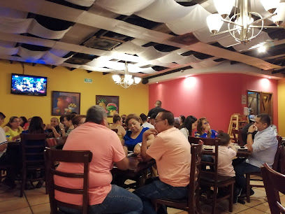 Puyas Grill & Bar - Centro Comercial Plaza Mundo, Blvr. del Ejercito Nacional, Soyapango, El Salvador