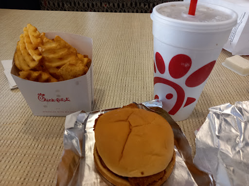 Fast Food Restaurant «Chick-fil-A», reviews and photos, 4502 University Ave, West Des Moines, IA 50266, USA