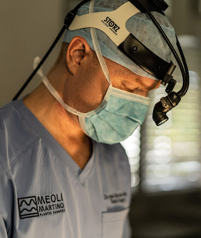 Dr. med. Martino Meoli | Facharzt FMH Plastisch-Rekonstruktive und Ästhetische Chirurgie
