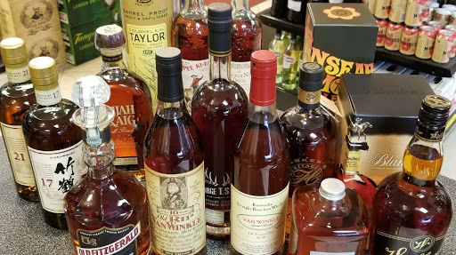 Wine Store «Canal Ponds Liquor», reviews and photos, 2516 Ridgeway Ave, Rochester, NY 14626, USA