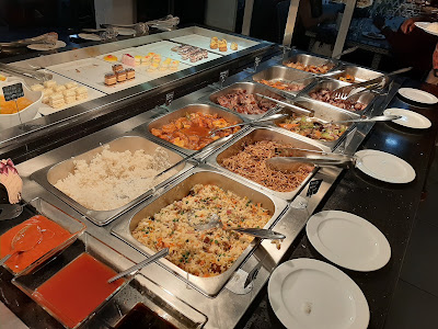 Yummy Asian Food Buffet restaurant à Le Port