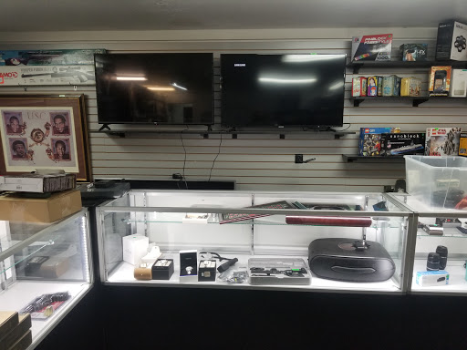 Pawn Shop «VIP Pawn Shop & Guns Orem», reviews and photos, 1015 State St, Orem, UT 84097, USA