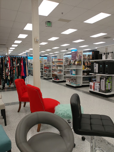 Clothing Store «Ross Dress for Less», reviews and photos, 1235 N Peachtree Pkwy, Peachtree City, GA 30269, USA