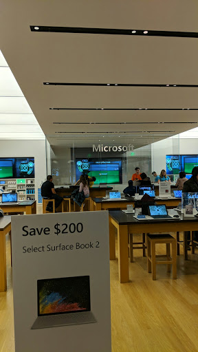 Computer Store «Microsoft Store», reviews and photos, 2855 Stevens Creek Blvd #1135, Santa Clara, CA 95050, USA