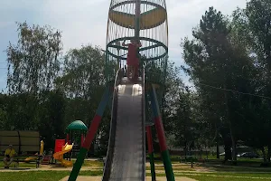 Детский парк развлечений image