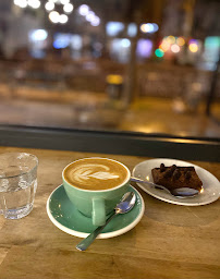 Plats et boissons du Café ONI Coffee Shop à Paris - n°4