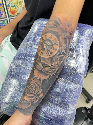 Logo da empresa - Leandro Carlos Tattoo
