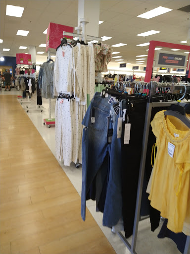 Department Store «Marshalls», reviews and photos, 2735 E Bidwell St, Folsom, CA 95630, USA