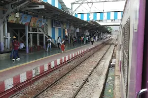 Thane railway station image