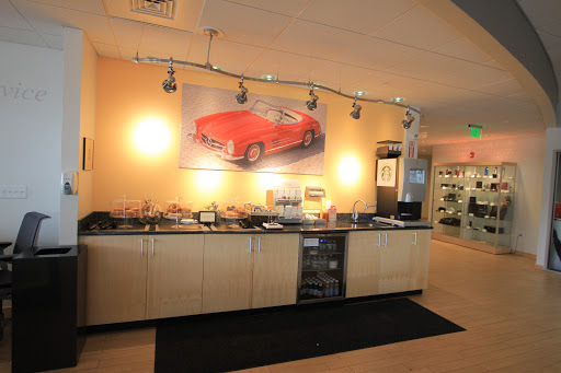 Mercedes Benz Dealer «Mercedes-Benz of Hanover», reviews and photos, 1877 Washington St, Hanover, MA 02339, USA