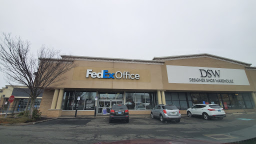 Shoe Store «DSW Designer Shoe Warehouse», reviews and photos, 1595 CT-71, Farmington, CT 06032, USA