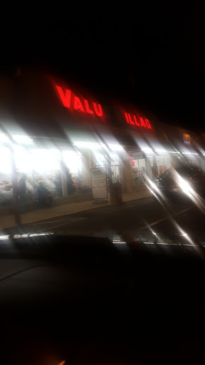 Thrift Store «Value Village Thrift Store», reviews and photos, 4451 Central Ave, Charlotte, NC 28205, USA