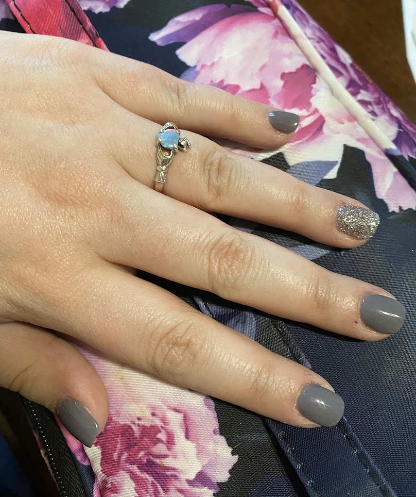 Happy One Nails Spa 13032