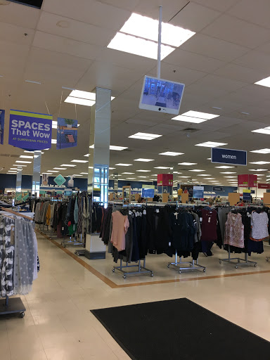 Department Store «Marshalls», reviews and photos, 2650 Sunrise Hwy, East Islip, NY 11730, USA