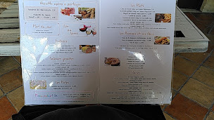 Photo n°3 de Bar - Restaurant Les Arcades à Sauveterre-de-Guyenne ()