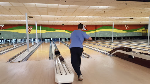 Bowling Alley «Lanes & Games», reviews and photos, 195 Concord Turnpike, Cambridge, MA 02140, USA