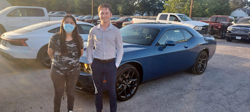 Used Car Dealer «Bluebonnet Chrysler Dodge», reviews and photos, 547 S Seguin Ave, New Braunfels, TX 78130, USA