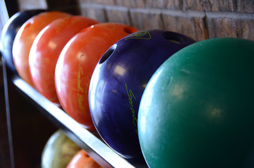 Bowling Alley «Laraway Lanes», reviews and photos, 1009 W Laraway Rd, New Lenox, IL 60451, USA