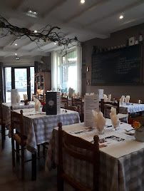 Atmosphère du Restaurant Plaisirs d'Antan à Richebourg - n°16