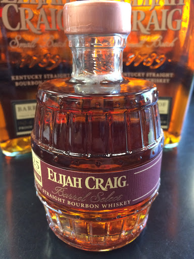 Liquor Store «Red Castle Liquor Store and Growler Filling Station», reviews and photos, 1200 S 1st St, Louisville, KY 40203, USA