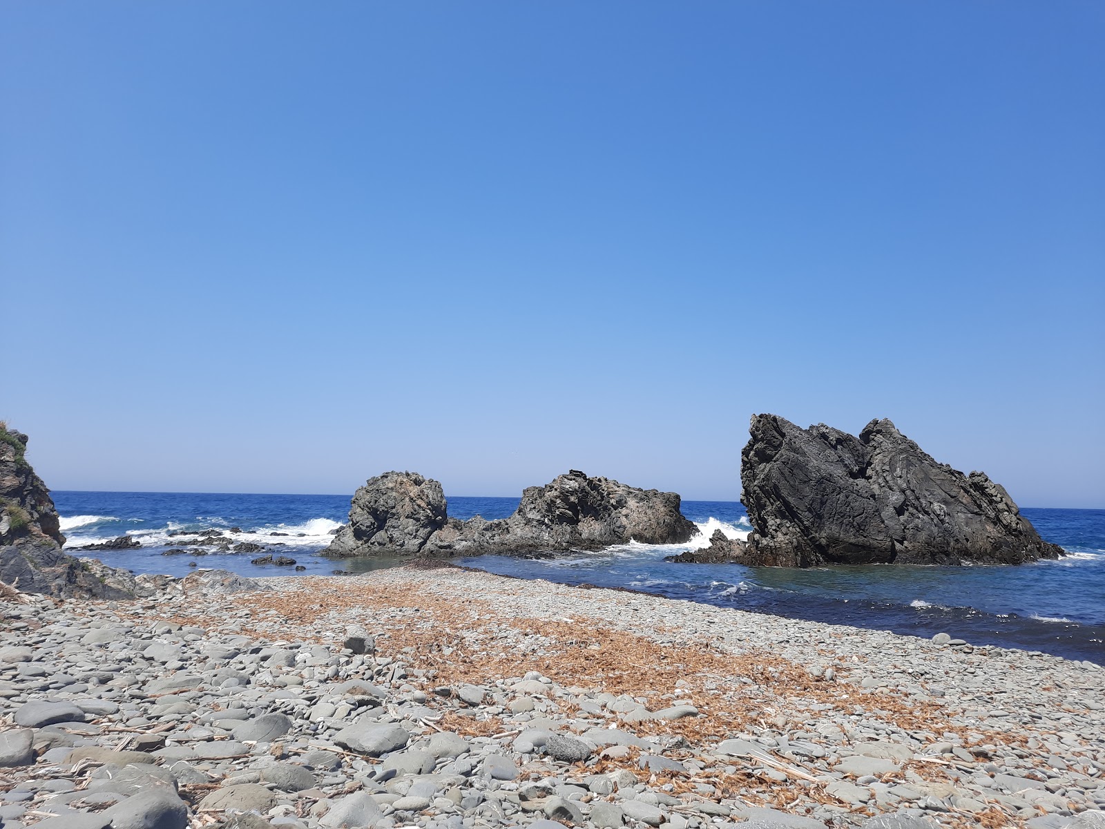 Foto von St. Georgios Beach mit viele geräumige buchten