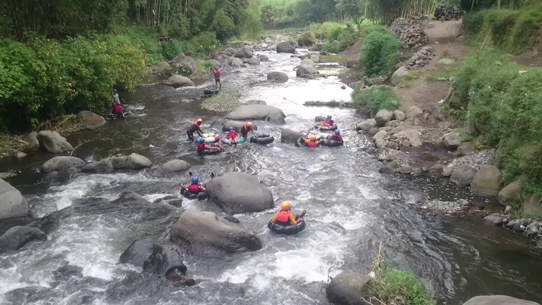 River Tubing Pelangi (Wisata Kampung Besuki)