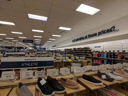 Department Store «Marshalls», reviews and photos, 1596 S Randall Rd, Geneva, IL 60134, USA
