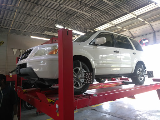 Auto Repair Shop «Lancaster Auto & Tire Co. Inc. NAPA AUTO CARE», reviews and photos, 500 W Lancaster Rd, Orlando, FL 32809, USA