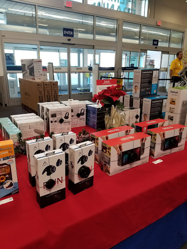 Electronics Store «Best Buy», reviews and photos, 869 N E Mall Blvd, Hurst, TX 76053, USA