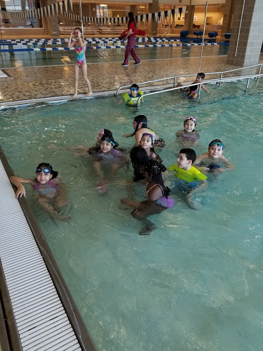 Recreation Center «Fountain View Recreation Center», reviews and photos, 910 N Gary Ave, Carol Stream, IL 60188, USA