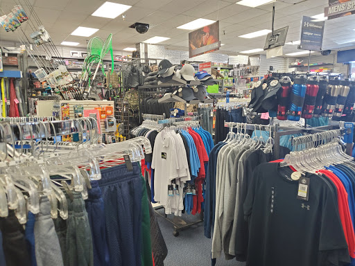 Sporting Goods Store «Big 5 Sporting Goods - Pinole», reviews and photos, 1572 Fitzgerald Dr, Pinole, CA 94564, USA