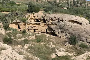 Suburban Park Dragon Cave - Torrente Cava image