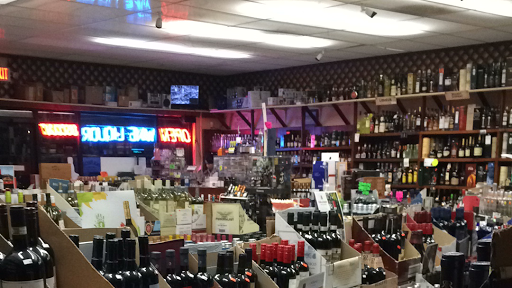 Liquor Store «Wine & Liquor Mart», reviews and photos, 11 Marist Dr, Poughkeepsie, NY 12601, USA