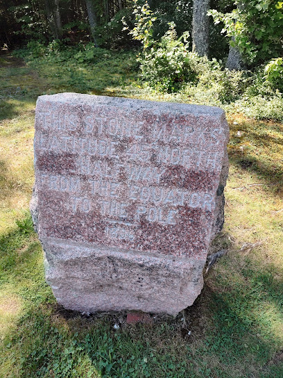 45th Parallel North Marker