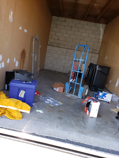 Self-Storage Facility «Extra Space Storage», reviews and photos, 250 N Cota St, Corona, CA 92880, USA