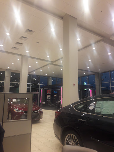 Toyota Dealer «Kenny Ross Toyota», reviews and photos, 8900 University Blvd, Moon, PA 15108, USA