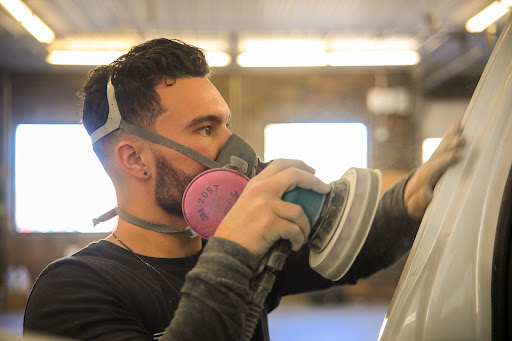 Auto Body Shop «Mannes Body Shop», reviews and photos, 500 Chicago Dr, Holland, MI 49423, USA