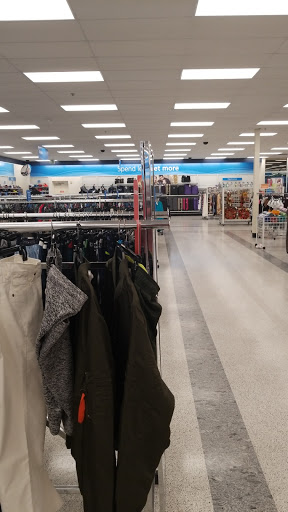 Clothing Store «Ross Dress for Less», reviews and photos, 120 Glynn Isle, Brunswick, GA 31525, USA