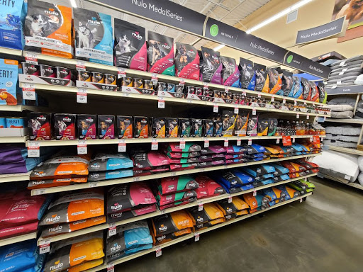Pet Supply Store «PetSmart», reviews and photos, 6106 Shops Way, Northborough, MA 01532, USA