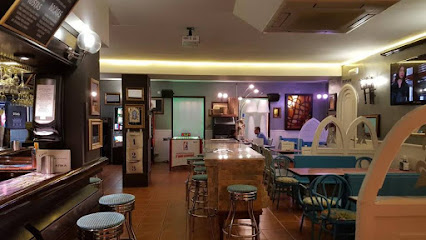 Restaurante Cafetería Al Karika - Pl. del Rollo, 8, 10800 Coria, Cáceres, Spain