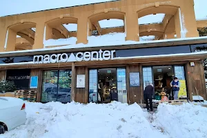 Macrocenter image