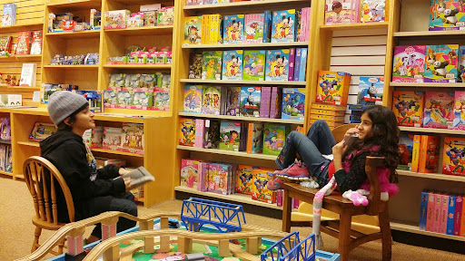 Book Store «Barnes & Noble», reviews and photos, 735 Haywood Rd, Greenville, SC 29607, USA