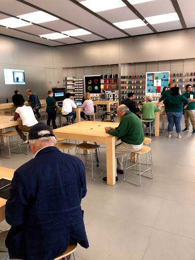 Computer Store «Apple New Haven», reviews and photos, 65 Broadway, New Haven, CT 06511, USA