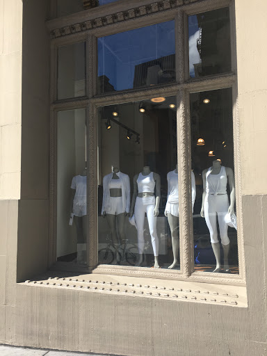 Sportswear Store «lululemon», reviews and photos, 327 Grant Ave, San Francisco, CA 94108, USA